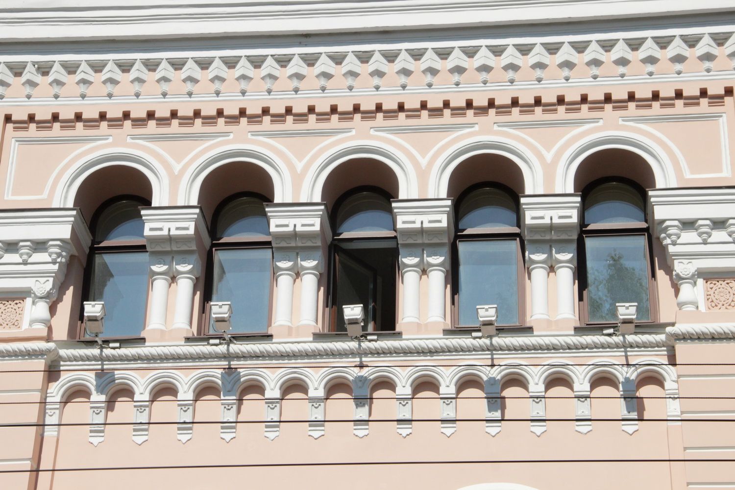 Усадьба Земятина-Третьякова, окна из Лиственницы , реставрационные, столярка